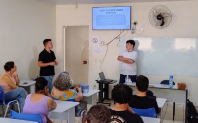 Jovens fortalecem habilidades em atividade de pesquisa e apresentação