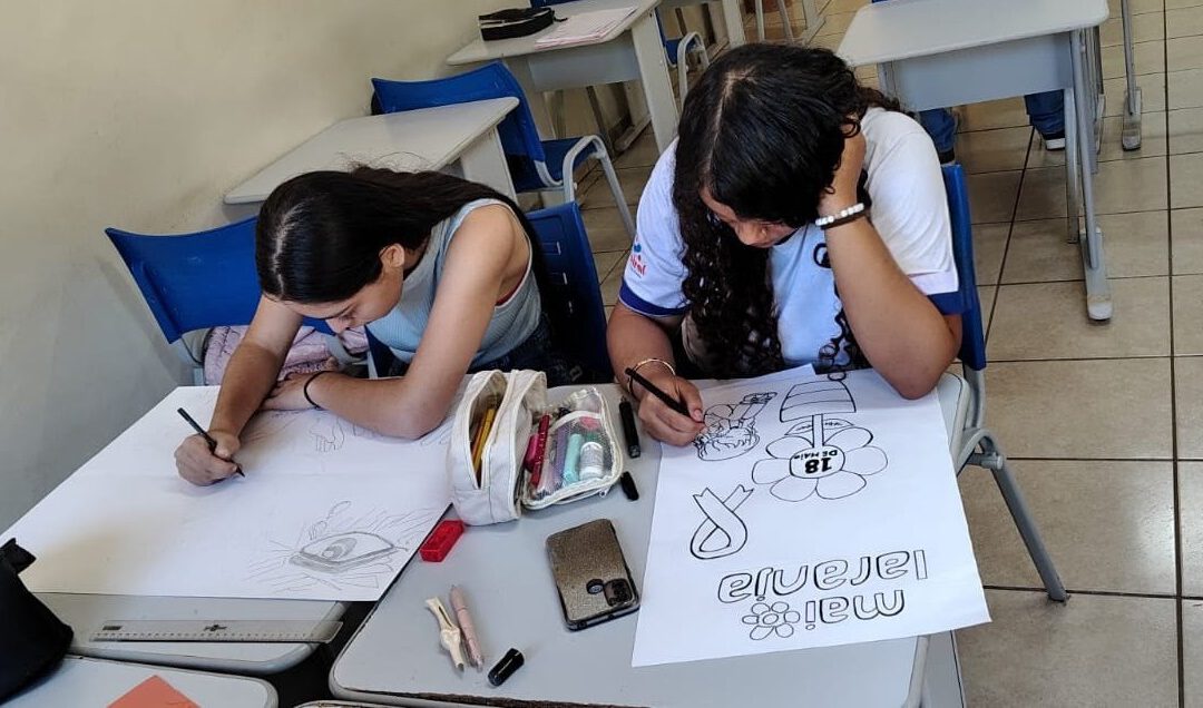 Maio Laranja mobiliza adolescentes em atividade de conscientização